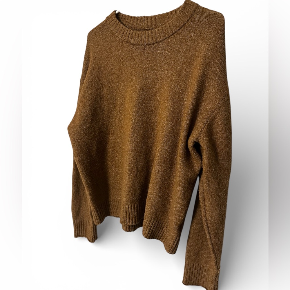 American Eagle Outfitters Warm Brown Crew Neck Sweater 0031
B2 - Picture 1 of 4